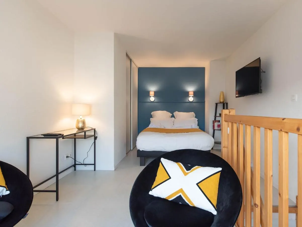 Duplex coquet avec PARKING proche centre-ville de Lyon Villeurbanne 0*,  France